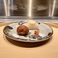 温石 - 聖護院大根の風呂吹きと揚げたて真薯､自家製赤い柚子胡椒