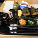 鰻cafe ゆきちっ - 鰻おにぎり膳 750円(ドリンク付き)