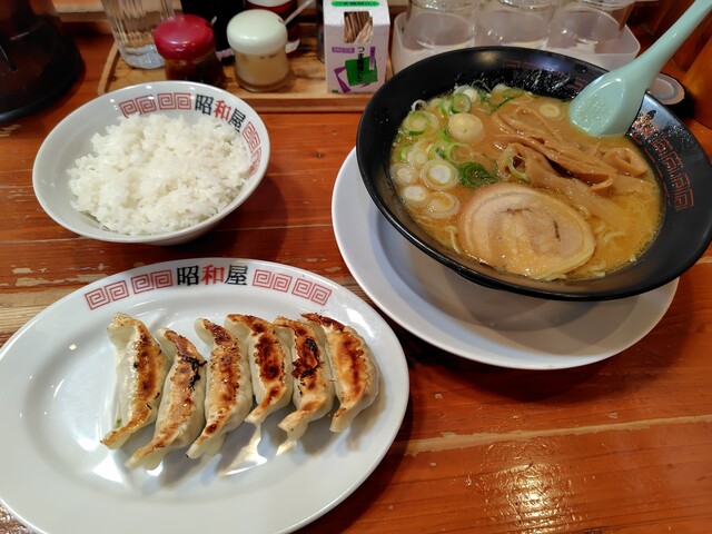 らーめん昭和屋 扇町店 - 福田町（ラーメン）の写真