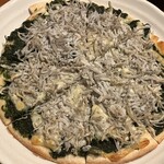 魚 枡 - しらすのピザ