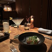 ザ タヴァン グリル＆ラウンジ - 