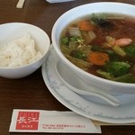 チャイナ長江 - 野菜たっぷり四川ラーメン
