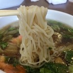 チャイナ長江 - 野菜たっぷり四川ラーメン