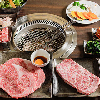 和牛メインに希少部位なども楽しめるコースはご宴会などに最適！