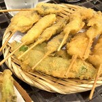 串揚げ角打ち しらすくじら - 