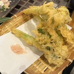 串揚げ角打ち しらすくじら - 