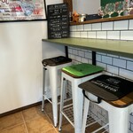 ラ コショナイユ - カウンターは最小限