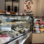 ラ コショナイユ - あちこちにいる豚さんかわいい