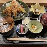 横丁 いかだ荘 - 牡蠣フライ定食