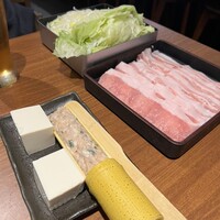 豚しゃぶ せいろ蒸し 豚匠 なんば邸 - 