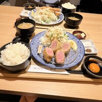 豚しゃぶ せいろ蒸し 豚匠 なんば邸 - 