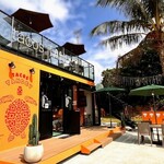 TANDEY - 椰子の木に、オープンエアなテラス、夏前の26度の日、なんて気持ちが良いのでしょ〜 (⁠ ⁠◜⁠‿⁠◝⁠ ⁠)⁠♡