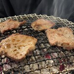 ホルモン青木 - 牛たん