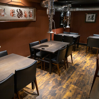 無煙ロースター完備。大切なシーンにもふさわしい空間