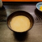 玉屋 - 出汁がしっかりと効いた、旨い"お味噌汁"。