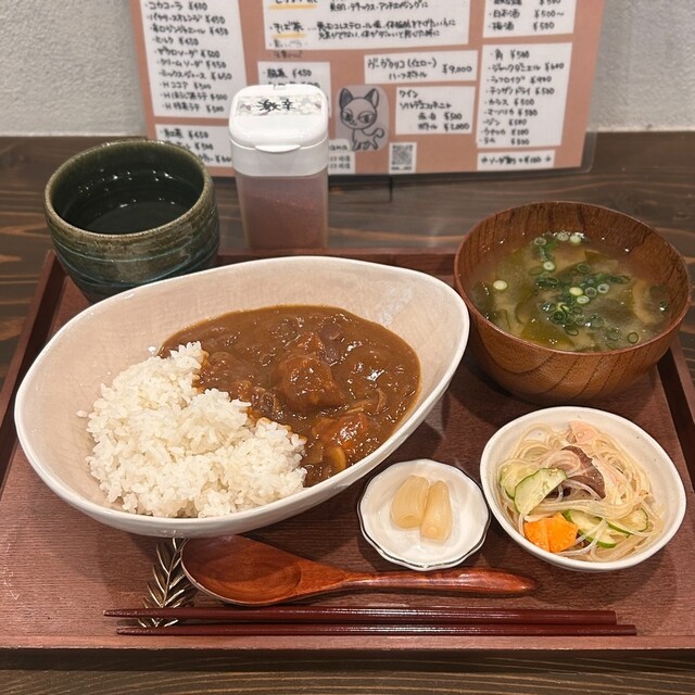 はなはなはち adidas ZX 8000 “Hanami” Pack Celebrates Japan and Germany's