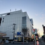 パルクアベニューカワトク - お城側からの外観