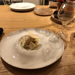 forare - チーズ、グレープフルーツ、ディルのデザートまで、こんなに手の込んだ料理が出て税込み3,400円のランチコース良いのですか？ありがとうございます♪