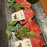 松阪牛炭火焼肉 東海亭 - 