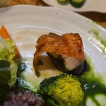 キッチン ブルー グローブ - ポワレの皮の部分