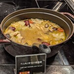 グラスコート - ラム肉と野菜の薬膳鍋