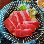 光る海 - 本マグロ丼