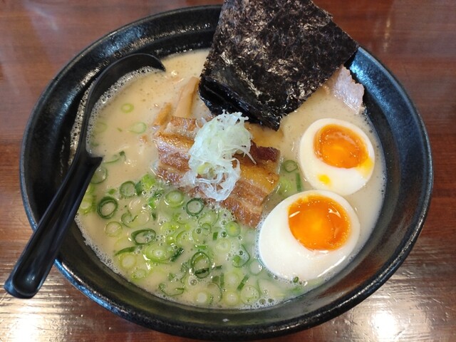 久留米ラーメン 三代目よかろうもん - 名取（ラーメン）の写真