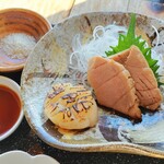 光る海 - 炙り マグロ＆ホタテ