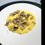 otto e Co. - ビアンケットトリュフリゾット　バター卵黄ベース　素晴らしいal dente    これが本物のal denteですよ！　カルナローリ（イタリー米）　　　byまみこまみこ