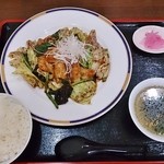 香龍 - 回鍋肉定食（黒）850円