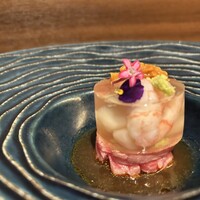 和牛焼肉やくにく 徹 - コンソメジュレのユッケ