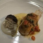 ランテルナマッサ - 常磐沖の滑多鰈(ナメタガレイ)と笠間田村きのこ園の福王しいたけ。地元の食材を使うのはイタリアンの王道で。