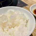 焼肉ホルモン 風土. - 香り高く美味しいお米