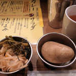 もうやんカレー - セルフサービス