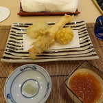 山玄茶 - 車海老、コーン、鱧の天ぷら。特製ポン酢も美味しい