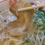 広島駅弁当 うどん - (2014.7.7)チャーシューは大きめが一枚