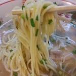 広島駅弁当 うどん - (2014.7.7)麺リフト♪お値段からすると、かなりイイ線いっているのではないかと・・・