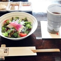 ステーキ池田 - 卓上