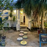 フレックス　バーアンドグリル - 裏口〜