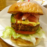 マグズカフェ - 7月限定＠生ハムアボカドバーガー（アップ）