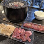 ホルモン 稲田屋 - 