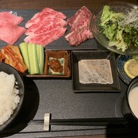 和牛焼肉 やくにく 路地裏 - 