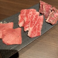 和牛焼肉 やくにく 路地裏 - 