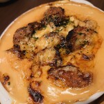 麹町ビストロ 階段の途中 - カキやシーフードのグラタン