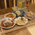 あだち - おばんざい盛り合わせ