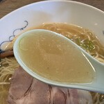 室蘭ラーメン 雷文 - スープ