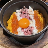 焼肉 うしみつ 恵比寿本店 - 究極のうしみつ飯 〜雲丹・蟹・いくら・和牛〜
                    ↑うしみつトマトバジル冷麺から変更（1人＋2500円）