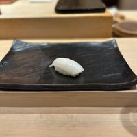 鮨 加 - スミイカ、塩で