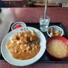 寿美吉 - カツカレーには煮物&味噌汁が付きます