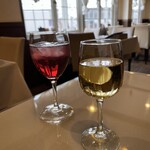 タンタ フェリチッタ - カシスゼロ、グラスワイン白